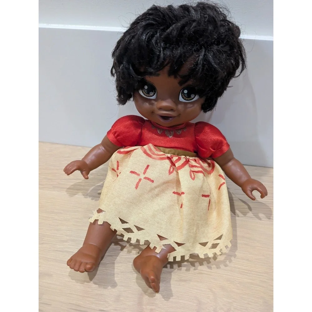 Disney Princess Moana Deluxe Baby Doll